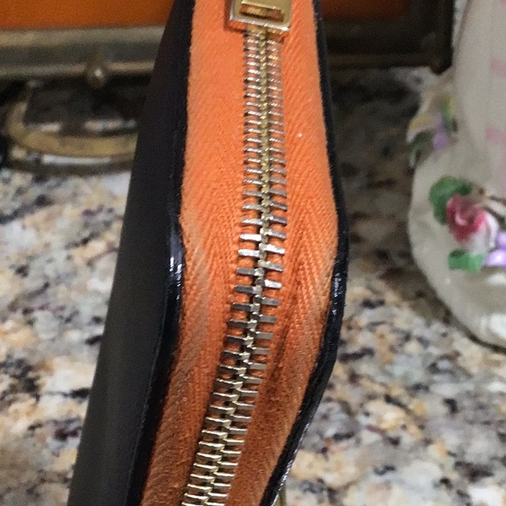 YSL Saint Laurent Black and Orange Long Zipper Wallet with dust bag. - Picture 4 of 9